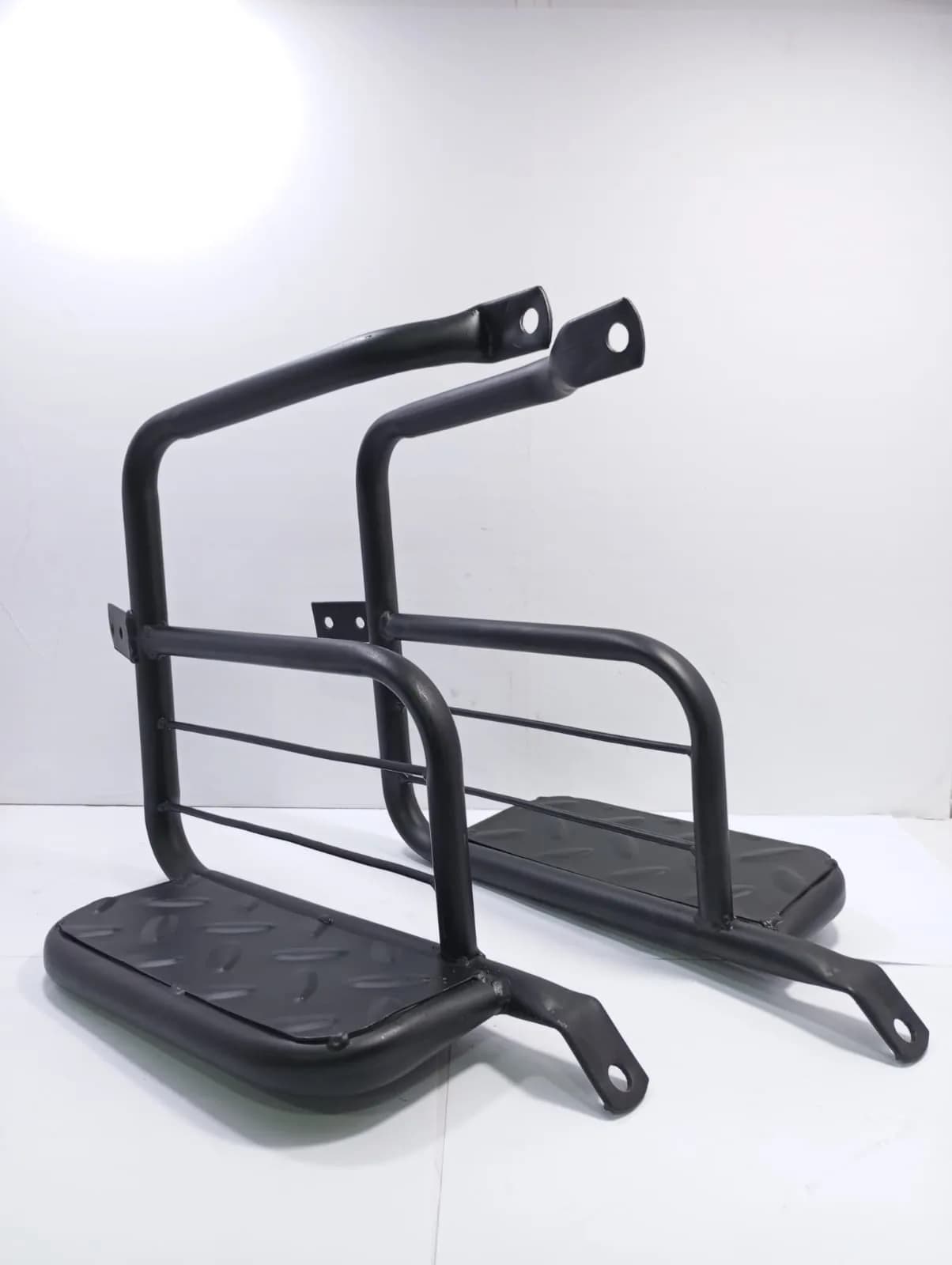Heavy-Duty Black Metal Footrest & Guard Assembly for Honda Pridor thumbnail